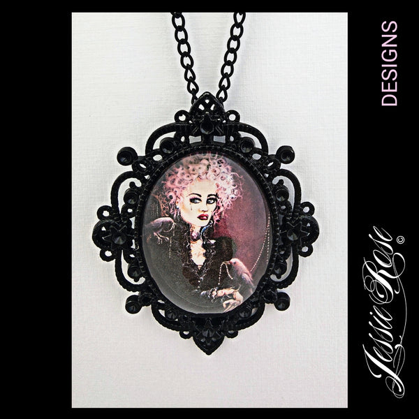 The Black Rose - 'Victorian' Pendant (black)