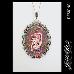 Beauty - 'Ornate' Pendant (silver)