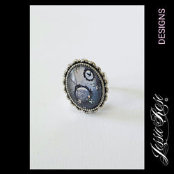 The Pendants - 'Victorian' Small Frame Antique Silver Ring